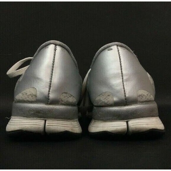 Nike Free 5.0 v4 - Women's Size 8 - White/Gray/Silver Running Shoes - 695168-002 - Picture 3 of 10